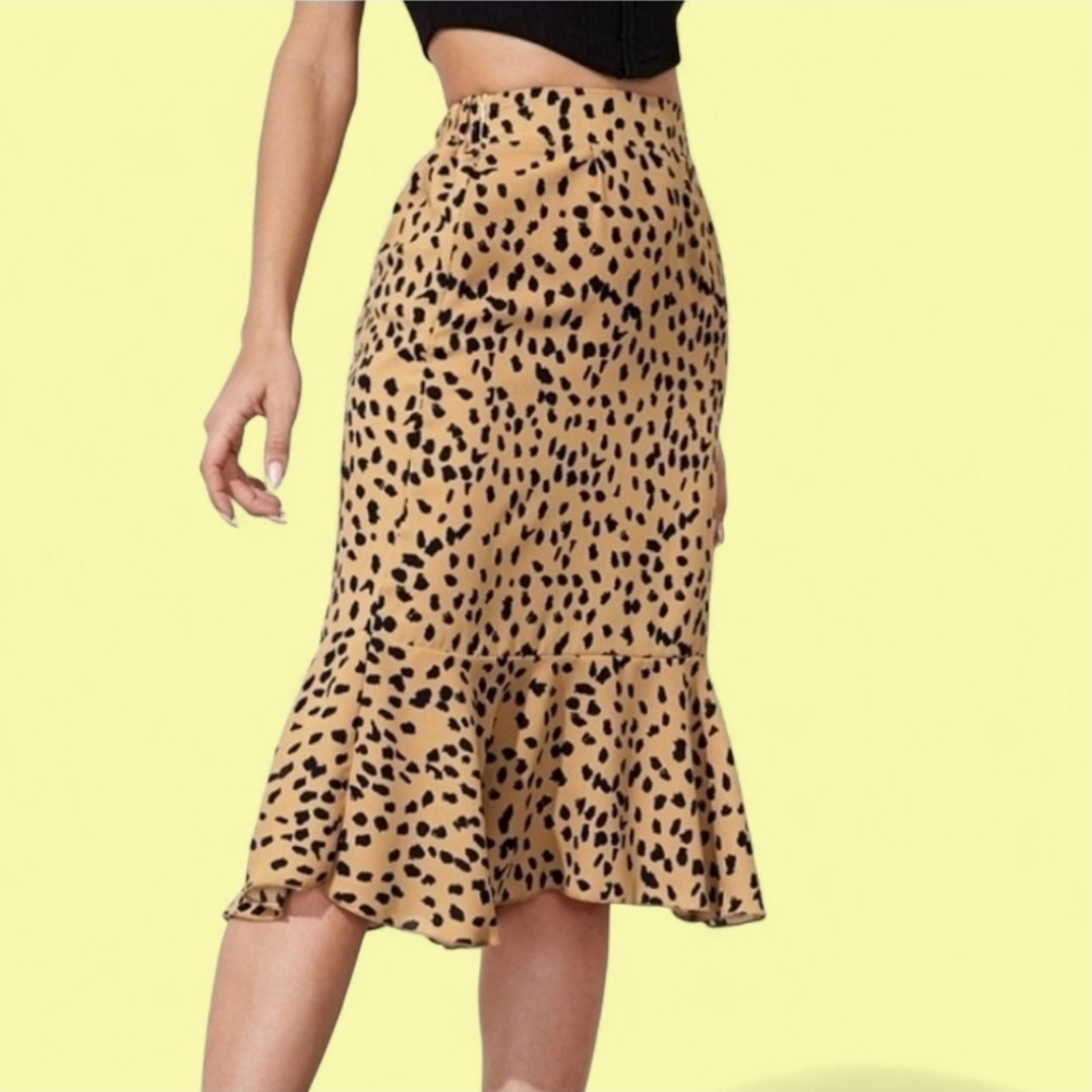 5️⃣ for2️⃣5️⃣ Leopard Print Ruffle Hem Skirt, Large